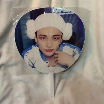 StrayKids SKZ SAUNA 현진 부채