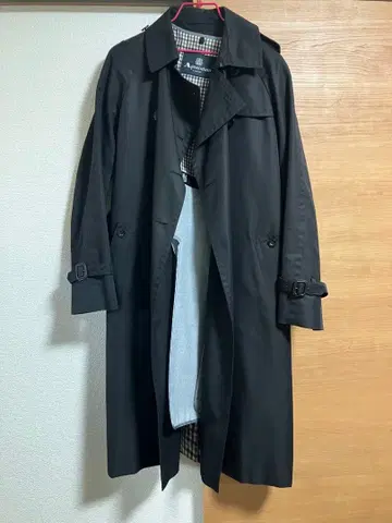 아쿠아 스큐텀 트렌치코트
