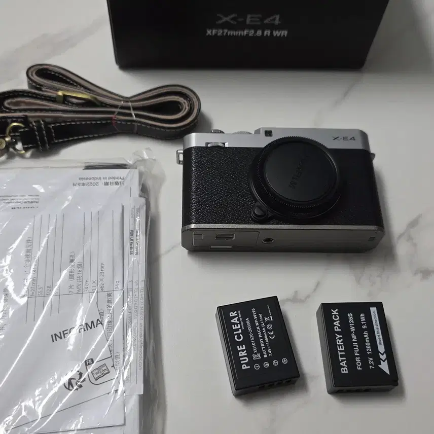 후지필름 x-e4