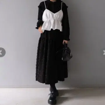 unminou 앙미누 멜로디 플레어 스커트(BLACK)