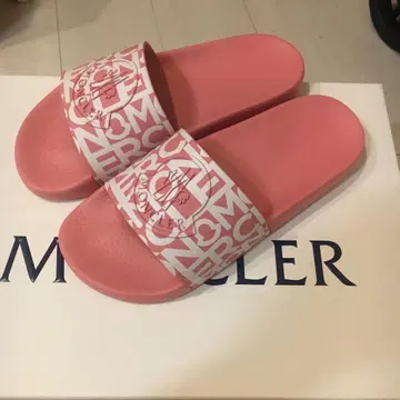 MONCLER 로고 핑크 슬라이드 샌들
