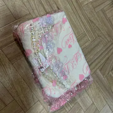 새상품 리즈리사 퍼 플라워 백 구매 후 보관