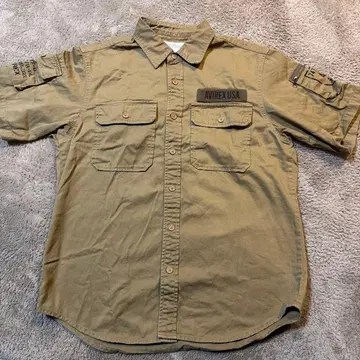 AVIREX 반팔 셔츠 카키색