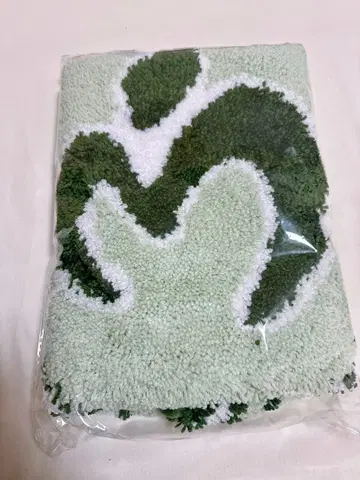 Mrs. GREEN APPLE 미세스 러그 매트 팝업 스토어 한정판