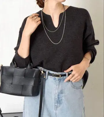 Jena espace merveilleux 카타아제 편 V넥 니트