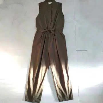 marmarmar 마마마 올인원 타카야마 미야코 착용 카키