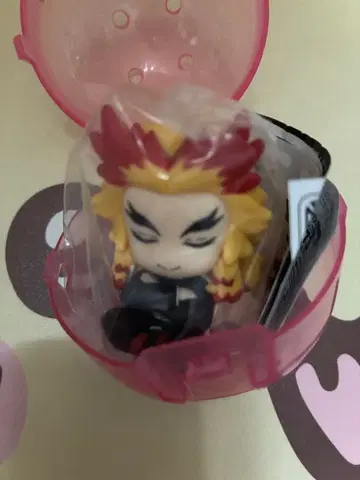 귀멸의 칼날 렌고쿠 쿄쥬로 어깨 쿵