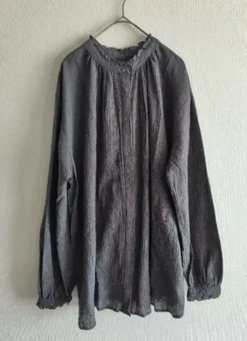 어반 리서치 도어스 요루 스트라이프 2WAY 블라우스 그레이