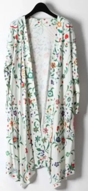 GRACE CONTINENTAl 오너먼트 저지 가디건 오프화이트