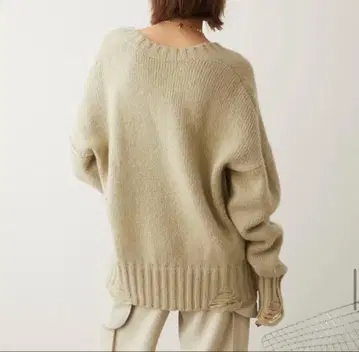 [새상품급] LA PEAU DE GEM 모헤어 데미지 니트