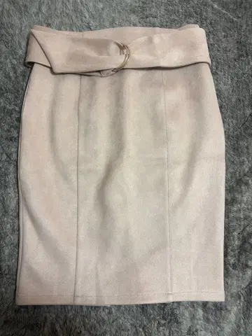LIPSERVICE 립서비스 라이트 베이지 타이트 스커트 벨트 포함