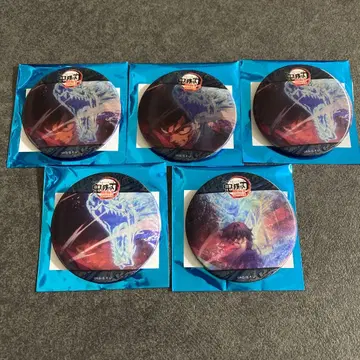 귀멸의 칼날 토미오카 기유 물의 호흡 랜덤 액션 애니메이션 캔뱃지 F