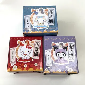 산리오 마네키네코 피규어 키티 시나모롤 쿠로미 행복의 방석 앉기