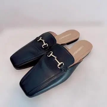 CAMINANDO 카미난도 비트 슬리퍼 로퍼 뮬 블랙