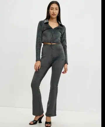 아디다스 리브 벨로아 셋업