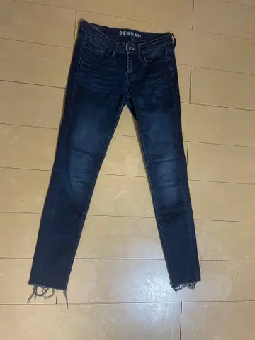 DENHAM 샤프 스키니 핏-W26