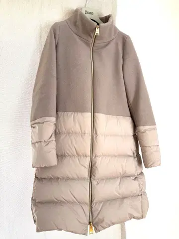 새상품급 Herno 다운 코트