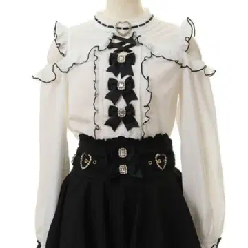 LIZLISA 3개 리본 하트 초커 블라우스 블랙 긴팔 지뢰 양산형