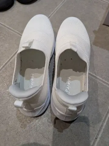 실내용 슬리퍼 2켤레 & 실외용 여성 신발 2켤레 세트