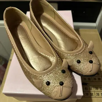 고양이 얼굴 디자인 플랫슈즈 골드