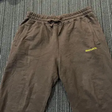 에임 레온 도르 스웨트 팬츠 다크 브라운