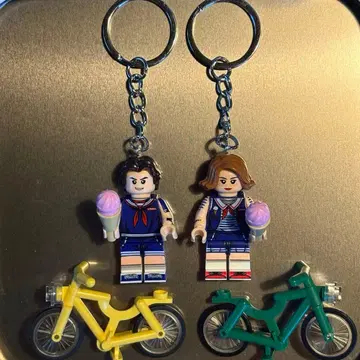 기묘한 이야기 미니 피규어 키링 스티브&로빈 2개 세트