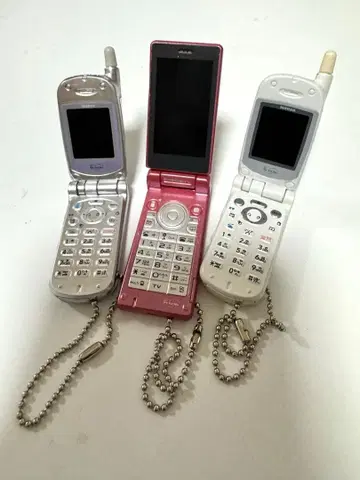 docomo 폴더폰 가챠 3대