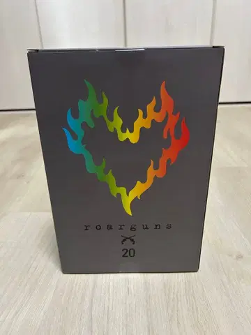 roar guns 베어브릭 20주년 모델 400% & 100%
