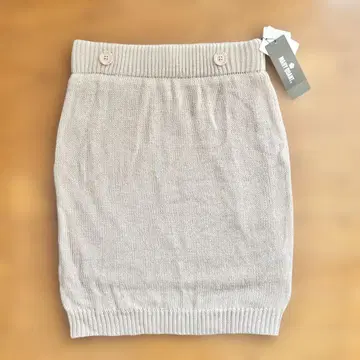 [ 미사용 새상품 ] MARY QUANT 포인트 버튼 니트 스커트