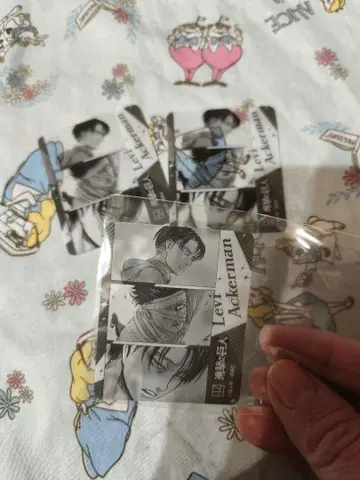 코미이로 페어 리바이 진격의 거인 클리어 카드 3장 세트 특전 2025