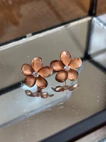 하와이안 주얼리 꽃 모양 귀걸이 스톤 포함