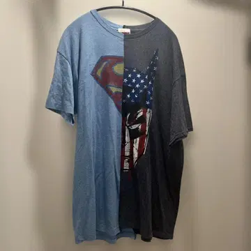 [savers] 슈퍼맨 배트맨 티셔츠 반쪽 디자인