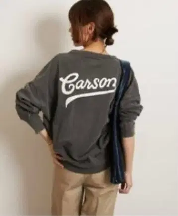 Holidays Comfort 오버 사이즈 맨투맨 그레이 백 프린트