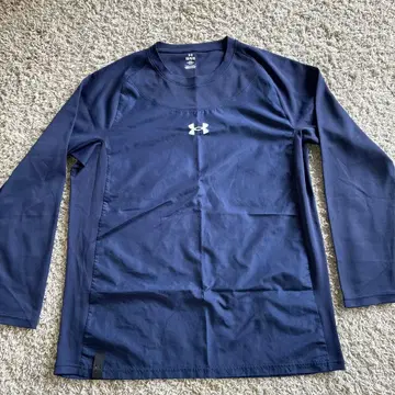 언더아머 네이비 긴팔 바스락