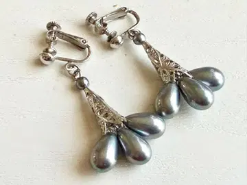 골동품 미사용 세로로 디자인된 샤프한 인상의 vintage 귀찌