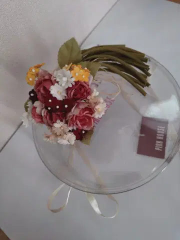 PINK HOUSE 코사지 꽃다발 디자인