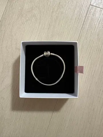 Pandora 실버 팔찌 하트형 락 포함 17cm