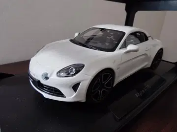 노레브 1/18 알파인 A110 2017 메탈릭 화이트 미니카