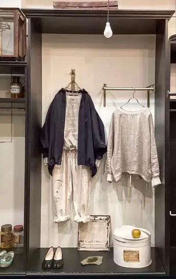 앰프팜에서 산 스카디의 풀오버