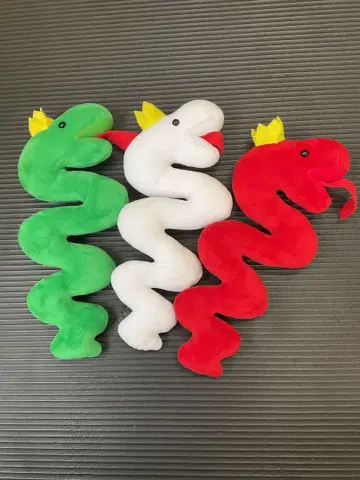 알파 로메오 뱀 모양 봉제 인형 그린, 화이트, 레드 3종 세트