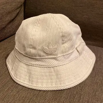 adidas 코듀로이 버킷 햇 화이트