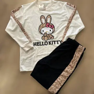 키티 레오파드 무늬 파자마 맨투맨 룸웨어