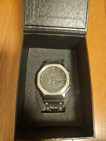 G-SHOCK GM-B2100D-1AJF 박스 포함 조정 벨트 포함