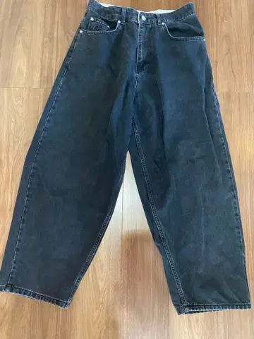 Garms affiliated 블랙 데님