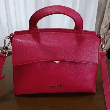 새상품급 FURLA 훌라 Niki 레드 백