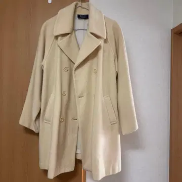 크림색 더블 브레스트 피 코트