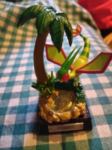 포켓몬 플라이곤 피규어 야자수 포함