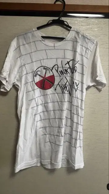 핑크 플로이드 티셔츠