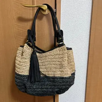 비올라돌로 바스켓백