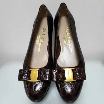 페라가모 VARA 7C_크록 엠보스 카프스킨